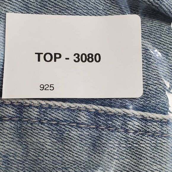 Ms. Cello Women’s Curvy Distressed High Rise Jean Shorts Size 14 Light Blue - Picture 9 of 9